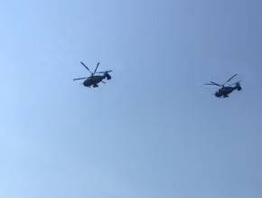 В небе над Петербургом заметили военную авиацию. Это репетиция парада ко Дню ВМФ