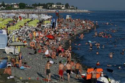 Курорты Краснодарского края в первом полугодии приняли свыше 6 млн туристов