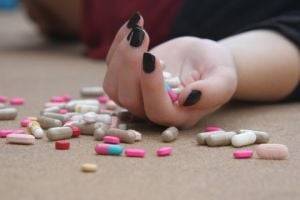 На Днепропетровщине подростки наглотались таблеток после ссоры