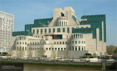 Британцев рассмешили призывы главы MI 5 остерегаться шпионов из России и Китая