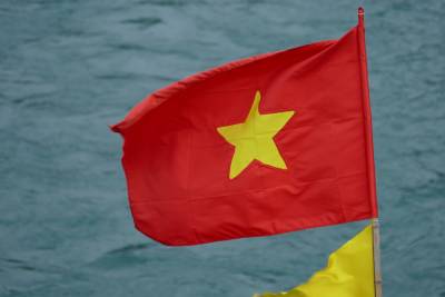 Губернатор Петербурга обсудил с вьетнамским послом молодежную политику