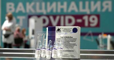 Мурашко назвал процент заболевших после прививки от COVID-19