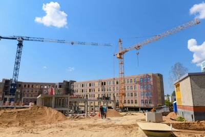 С чем связано «значительное отставание» в строительстве новой школы в Смоленске