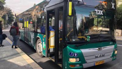 Изрезал ножом водителя автобуса за замечание на дороге: нападение в Ришон ле-Ционе