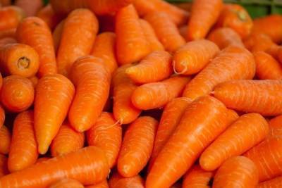 Росстат: цены на морковь и капусту не сдаются