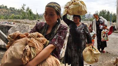 Более 300 киргизов из Афганистана сбежали за два дня в Таджикистан