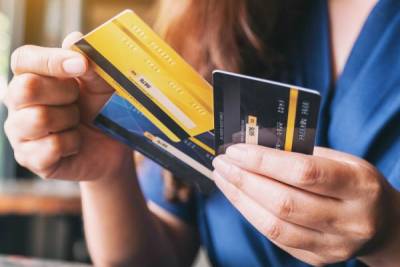 Эксперт: Сокращение объёмов выдачи кредитных карт долго не продлится