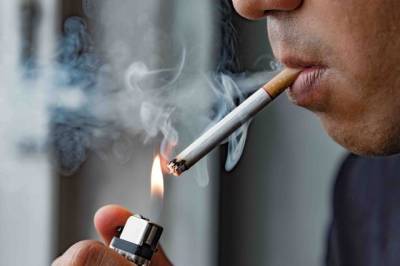 Из-з COVID-19 люди не стали больше курить: так было не всегда
