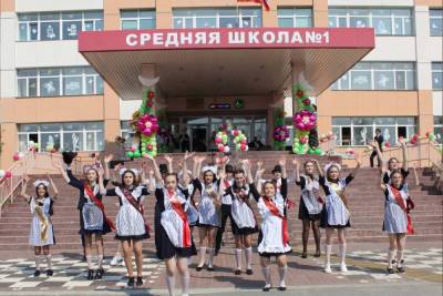 Медалями за успехи в обучении отмечены 69 выпускников Сургутского района