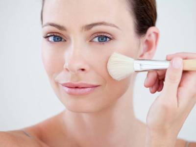 Правила макияжа, который не навредит вашей коже