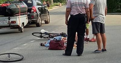 Очевидцы: под Калининградом велосипедист сбил женщину-пешехода