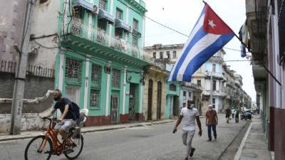 Мэр Майами Суарес призвал Вашингтон нанести удар по Кубе
