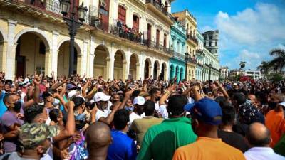 На Кубе власти отключили интернет