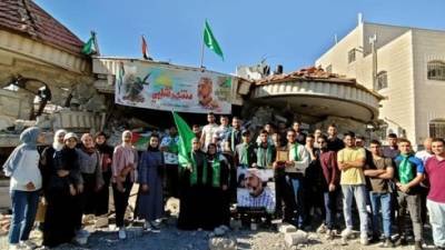 Десятки активистов ХАМАСа посетили семью убийцы израильтянина и были задержаны