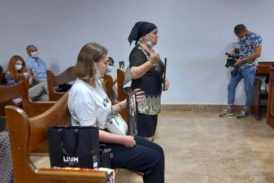 Убийство Ноздровской: глава полиции Киевщины спрятался от участия в судебном заседании в районе ООС