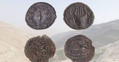 В Израиле были найдены монеты возрастом 2000 лет - фото