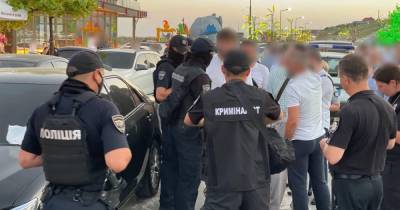 Обнародовано видео жесткого задержания участников чеченской свадьбы под Одессой