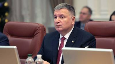 На Украине начали рассматривать вопрос об отставке главы МВД Авакова