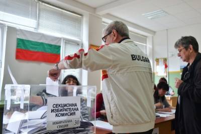 В Болгарии на досрочных парламентских выборах победила партия «Есть такой народ»