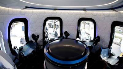 Первый беспилотный: полёт Безоса будет уникален для истории космического туризма