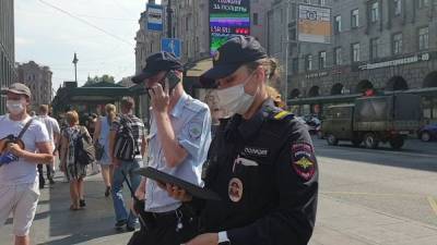 Памфилову попросили отреагировать на задержания сборщиков подписей в Петербурге