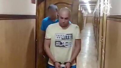 В Иркутске суд арестовал угрожавшего сбросить сына с 14-го этажа