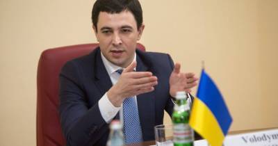 Минкульт не давал разрешения: в КГГА отреагировали на демонтаж “Цветов Украины”