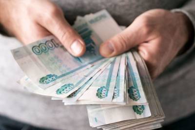 Открыт прием заявок на школьные выплаты в 10 тысяч рублей