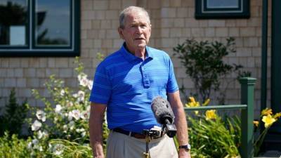 Буш-младший считает решение о выводе войск из Афганистана ошибкой