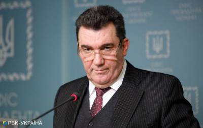 Планы изменились: выездного заседания СНБО не будет, соберутся в Киеве