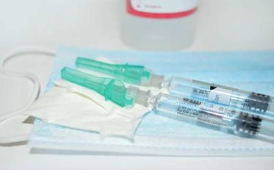 Ученые назвали новое опасное осложнение после вакцинации от COVID-19 - lenta.ua - США - Украина - New York