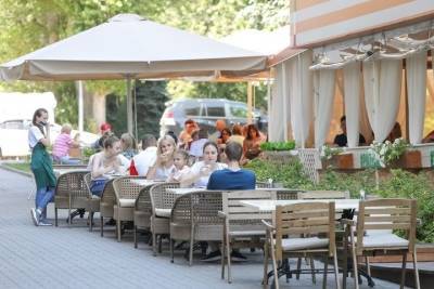 В Волгограде первые 8 кафе решили стать свободными от COVID-19 зонами