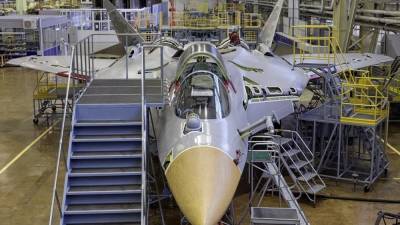 Производство ракетоносцев Ту-160 и истребителей Су-57
