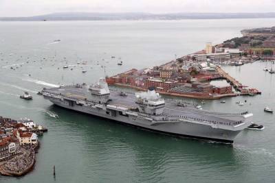 Sohu: HMS Queen Elizabeth стал мишенью для российских «Кинжалов» и его пора отправить на свалку