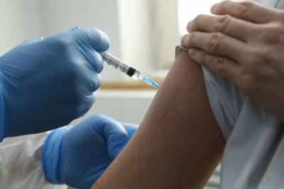 Германия: Людей будут вакцинировать в торговых центрах