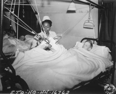 Чернокожие медсестры ухаживали только за нацистами