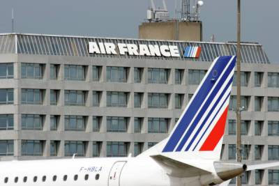 Air France предложит включать в авиабилет данные об отсутствии COVID-19