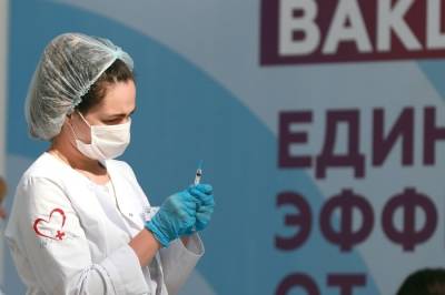 Власти Крыма отвергли идею обязательной вакцинации туристов в этом турсезоне