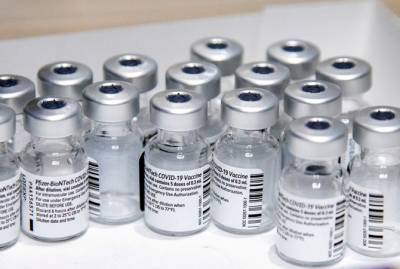 Минздрав изменил условия хранения вакцины Pfizer от коронавируса