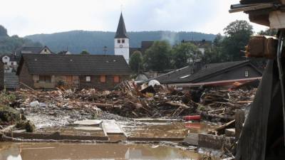Десятки людей погибли из-за наводнения в Германии