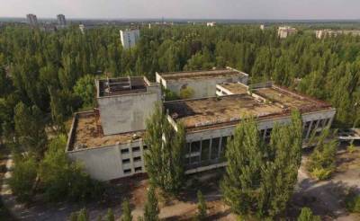 В зону отчуждения вокруг Чернобыльской атомной электростанции можно попасть на поезде