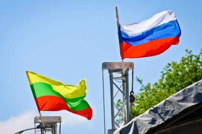 Обвинения голословны: посольство России отреагировала на заявления Литвы о причастности РФ к наплыву мигрантов