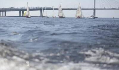 Восьмерых подростков на яхтах едва не унесло в Финский залив