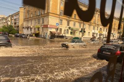 Губернатор объяснил, почему проспект Победы в Твери тонет после дождей
