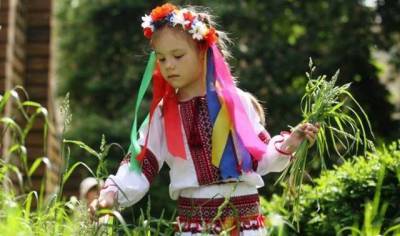 Як українці називали своїх дітей у 2021 році: перелік популярних та рідкісних імен