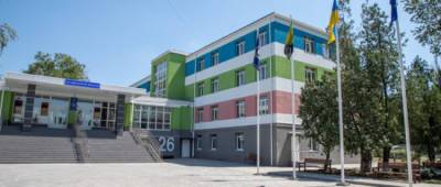 Министр образования считает 26 школу Мариуполя образцовой в Украине