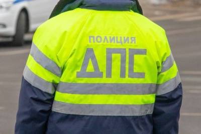 В Курской области за взятку и вымогательство пойдет под суд инспектор ДПС