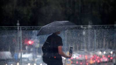 «Завтра с утра жара возьмёт своё»: в столичном регионе прошёл сильный ливень