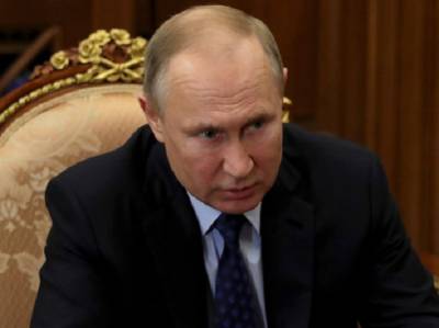 Путин запретил покупать оружие лицам младше 21 года
