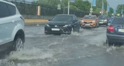 Санкт-Петербургское шоссе затопило после дождя